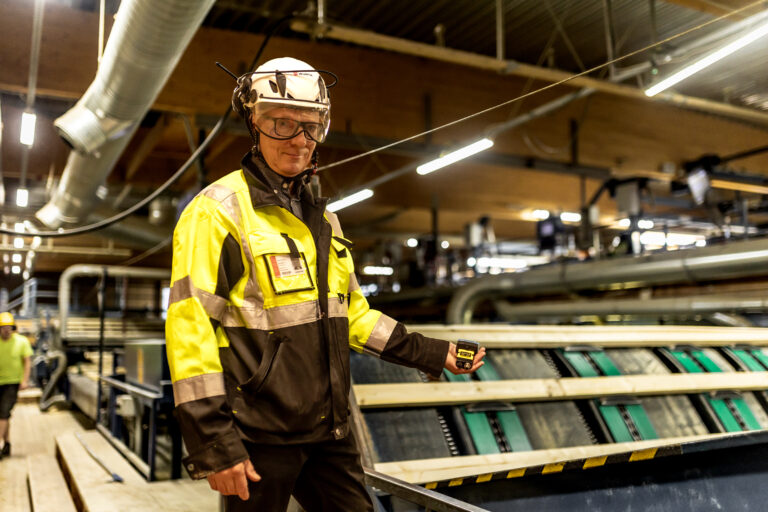 OT-CONTROL ON SÄHKÖISTYKSEN JA AUTOMAATION EDELLÄKÄVIJÄ