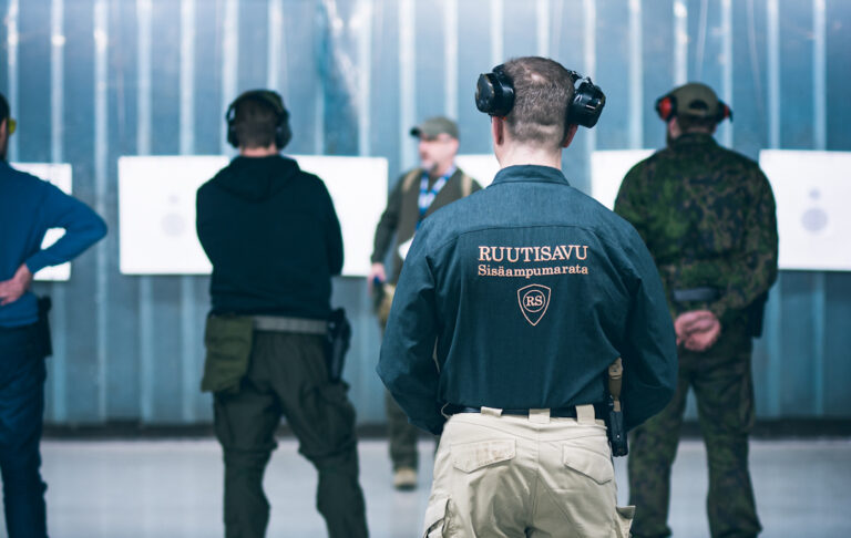 Ruutisavu – harrastajista ammattilaisiin kaikenkattava sisäampumarata